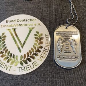 3-300x300 Veteranen-Anhänger mit Verbandslogo